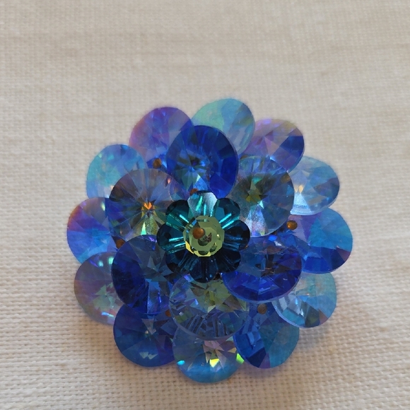 American Vintage Jewelry - Vintage Blue Iridescent Rivoli Beads Rhinestone Cluster Brooch